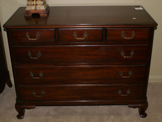 Queen Anne Solid Mahogany Antique Dresser
