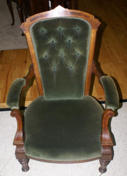 Pair of period walnut early 19th century living room chairs