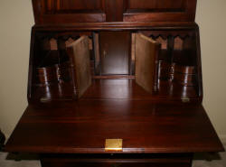 Craftique solid mahogany blind door two piece New Bern secretary desk 